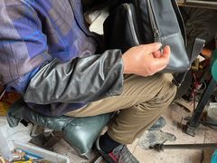 -静安寺修鞋修包修拉链