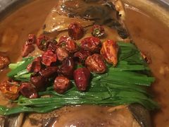 鸿运当头鱼头-山楂树融合菜餐厅