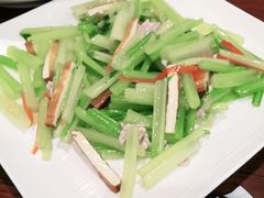 三丝芹菜-艳阳度假酒店·餐厅