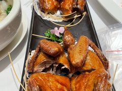脆皮炸乳鸽-御花园·粤菜·海鲜火锅(中山公园店)