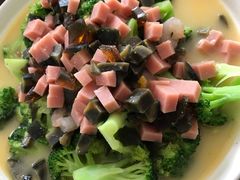 上汤西兰花-哈尔滨风味小吃东北菜(五角场店)