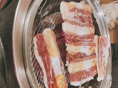 -围炉肉舍•炭烤活鳗•丹东海鲜烤肉(步行街店)