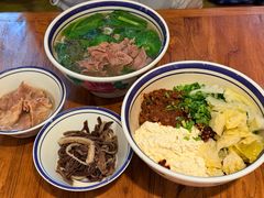 -云阿蛮云南生烫牛肉米线(奉贤路店)