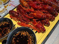 -肥肥虾庄·金牌油焖大虾(汉口城市广场店)