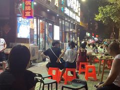 门面-老东镇啤酒屋海鲜加工·蒸汽海鲜·海鲜烧烤(台东店)