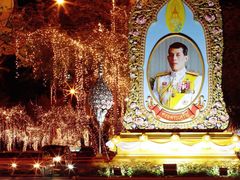 -皇家田广场(อนุสาวรีย์ทหารอาสา)