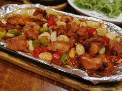 -老东镇啤酒屋海鲜加工·蒸汽海鲜·海鲜烧烤(台东店)