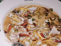 -渔语鱼酸菜鱼新川菜(来福士店)