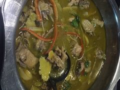 鲜嫩土鸡锅-陈三娃泡姜鸡(太白北路店)