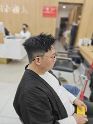 点击看大图 -川和潮人漂色·烫染·接发