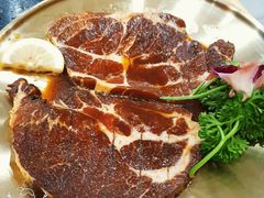 -臻牛烤肉