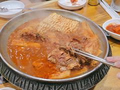 -喇喇排骨火锅·传统韩式脊骨汤(望京西园总店)