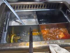 -巴渝瓦肆重庆鲜火锅(宝龙环湖店)