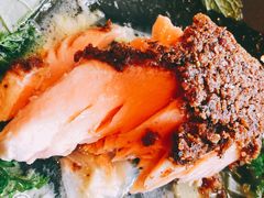 牛肝菌裹三文鱼-Carbon莫卡哆·意大利复古集市餐厅(杭州大厦店)