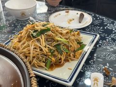 -八两八金·莱芜特色炒鸡(市南漳浦路店)