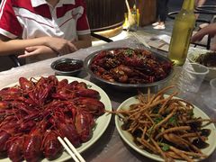-巴厘龙虾·榜首油焖大虾(音乐学院·沿江酒馆店)