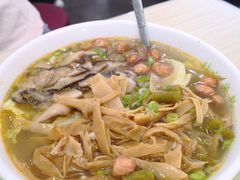 香菇笋尖米粉-塞上张记桂林米粉(金凤万达店)