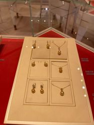 -RUANS阮仕珍珠(北京蓝色港湾店)