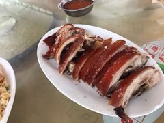 -黄记四更烤乳猪店