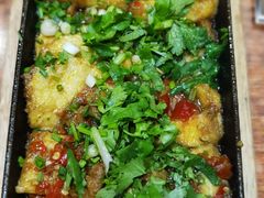 铁板包浆豆腐-老资豆拾牛·川南口味菜(保利花园店)
