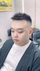 -朗峰专业美发沙龙