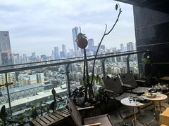 -luutosa  cafe & tea 鹿兔山