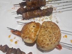 -三个大叔烤羊肉串·歌手驻唱·碳烤鲜肉(西三旗店)