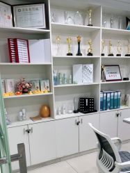 -苗医生专业祛痘·皮肤管理
