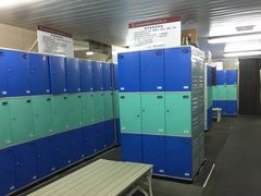 更衣室-中国人民大学游泳馆