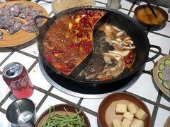 -贰回巷火锅馆(钟楼店)
