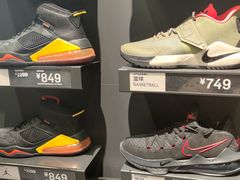 -NIKE上海青浦优选体验店