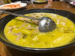 酸汤肥牛-香山家宴
