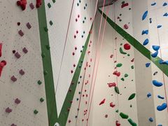 -绿壁虎攀岩基地(Tcar店)