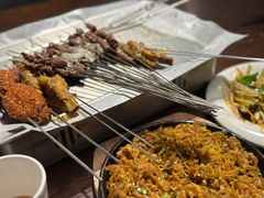 -三个大叔烤羊肉串·歌手驻唱·碳烤鲜肉(西三旗店)
