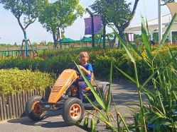 -季高兔窝窝亲子园(上海薰衣草公园店)