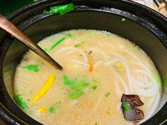 云南过桥米线-云海肴·汽锅鸡·云南菜(美罗城店)