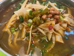 -卓雅桂林米粉