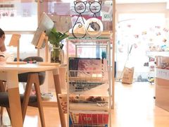 -Pets First伊珊娜洗护·精致美容·家庭式寄养(新会路店)
