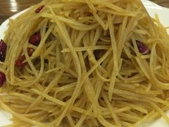酸辣土豆丝-老回回饺子馆(海洋馆店)