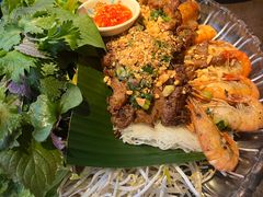 -大头虾越式风味餐厅(光明广场店)