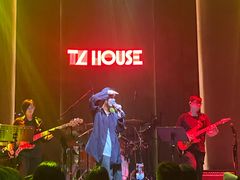 -TZ House音乐现场(来福士中心店)