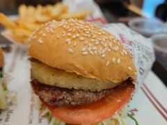 -The Habit Burger Grill 哈比特汉堡(世博店)