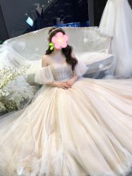 -艾米丽婚纱礼服