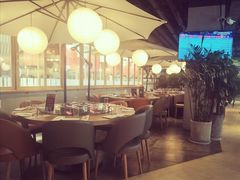 大堂-日进一片海.生腌海鲜火锅.宵夜烧烤(三里屯总店)