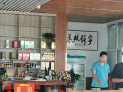 -老太太海鲜城(森林公园任家台店)