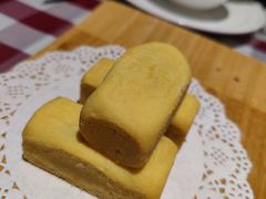 台湾凤梨酥点心-邓丽君音乐主题餐厅