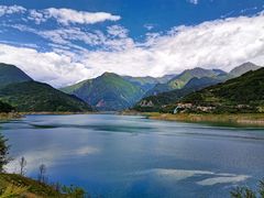 -硗碛藏寨·神木垒景区