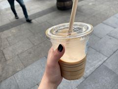 丝绒拿铁-瑞幸咖啡(未来国际大厦店)