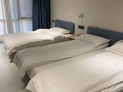 -网鱼电竞酒店(上海惠南地铁站店)