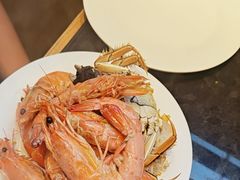 -川骄海鲜自助(王府井奥莱UP TOWN店原世界之花店)